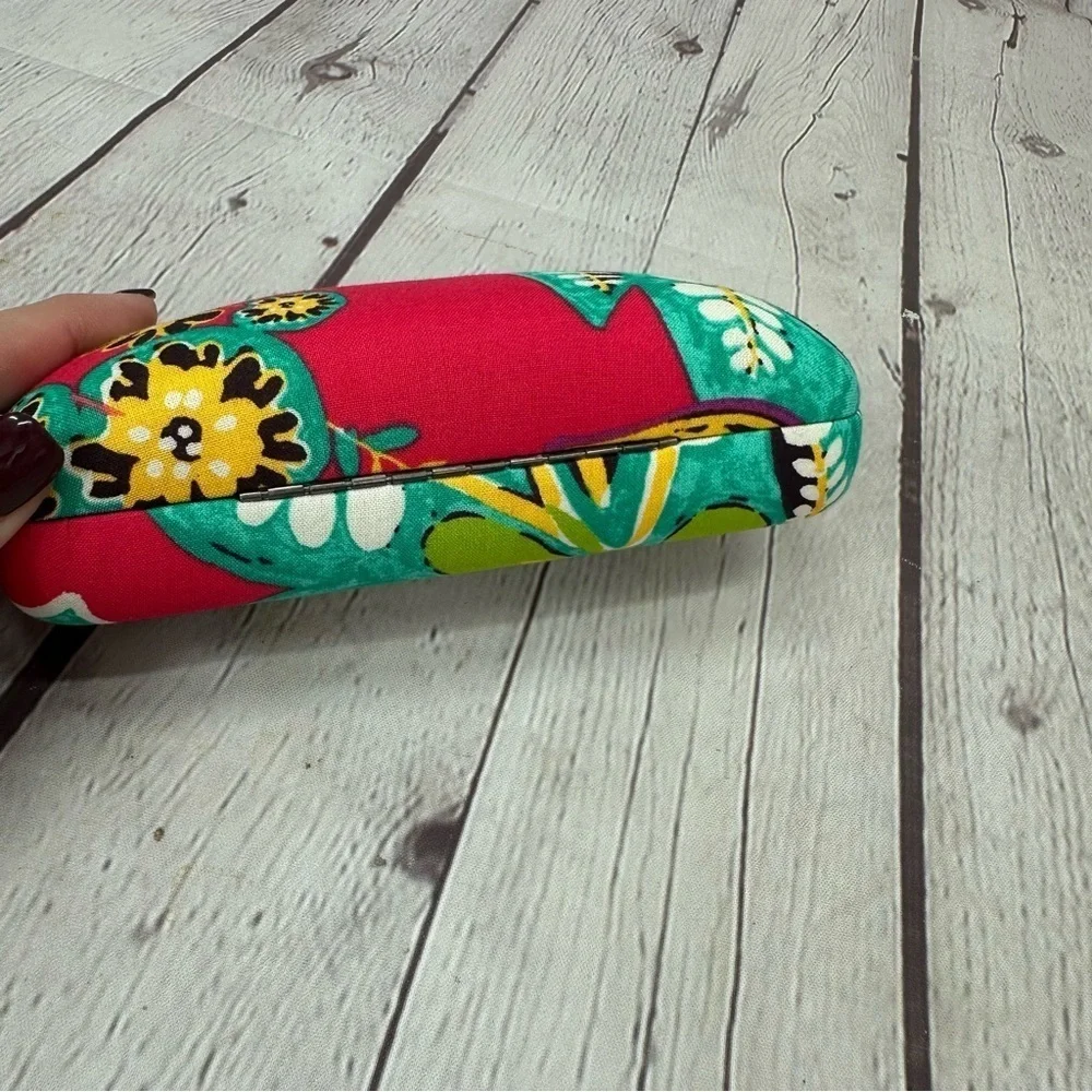 very bradley eyeglass case NWOT bright floral cloth covered hard case
